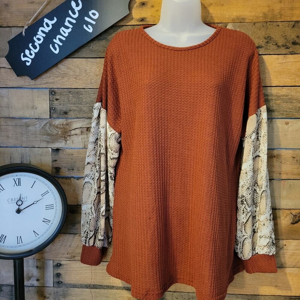 Grace & Emma women's rust oversized snakeskin sheer long sleeve top size medium